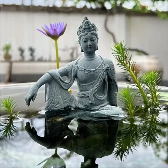 Water Goddess Statue - Picture 3 of 10